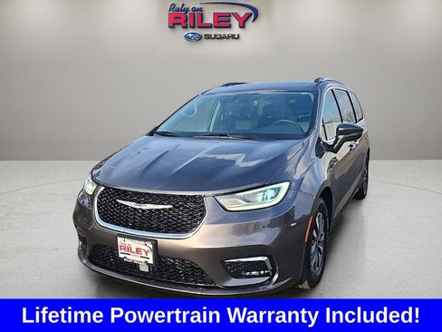 Used 2021 Chrysler Pacifica Touring-L w/ Premium & Safety Sphere Group image 1