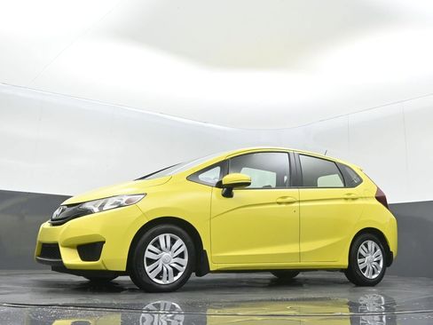 Used 2016 Honda Fit LX image 11