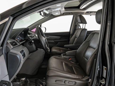Used 2016 Honda Odyssey EX-L image 3