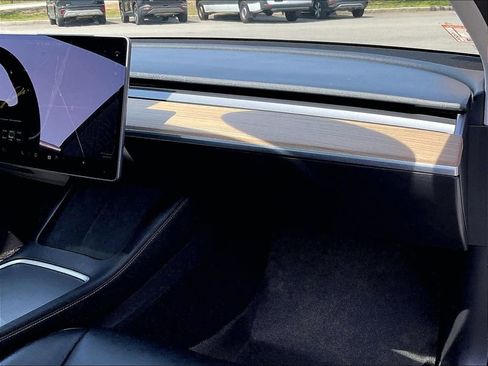 Used 2021 Tesla Model 3 Standard Range Plus RWD image 13