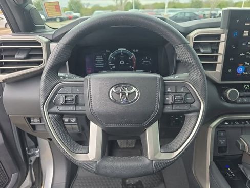 Used 2025 Toyota Tundra Limited image 14