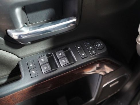 Used 2018 GMC Sierra 1500 SLT w/ Enhanced Driver Alert Package image 13