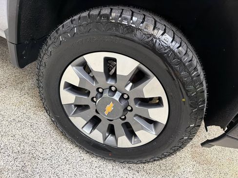 Used 2024 Chevrolet Silverado 2500 Custom w/ Custom Value Package AWD/4WD image 46