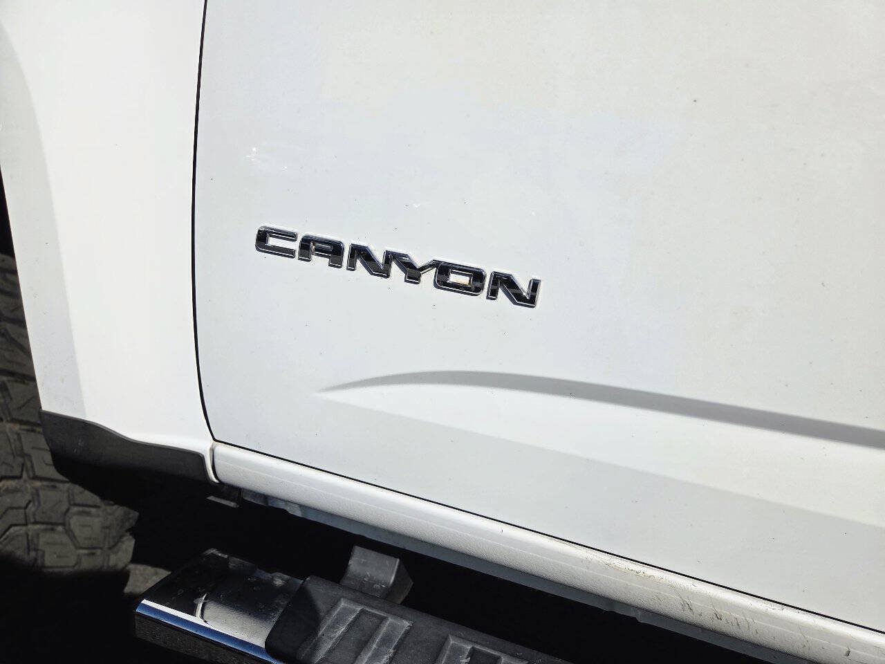 Used 2016 GMC Canyon SLT AWD/4WD image 28