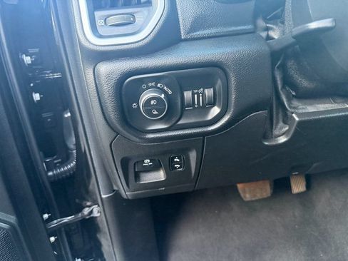 Used 2019 RAM 1500 Big Horn AWD/4WD image 13