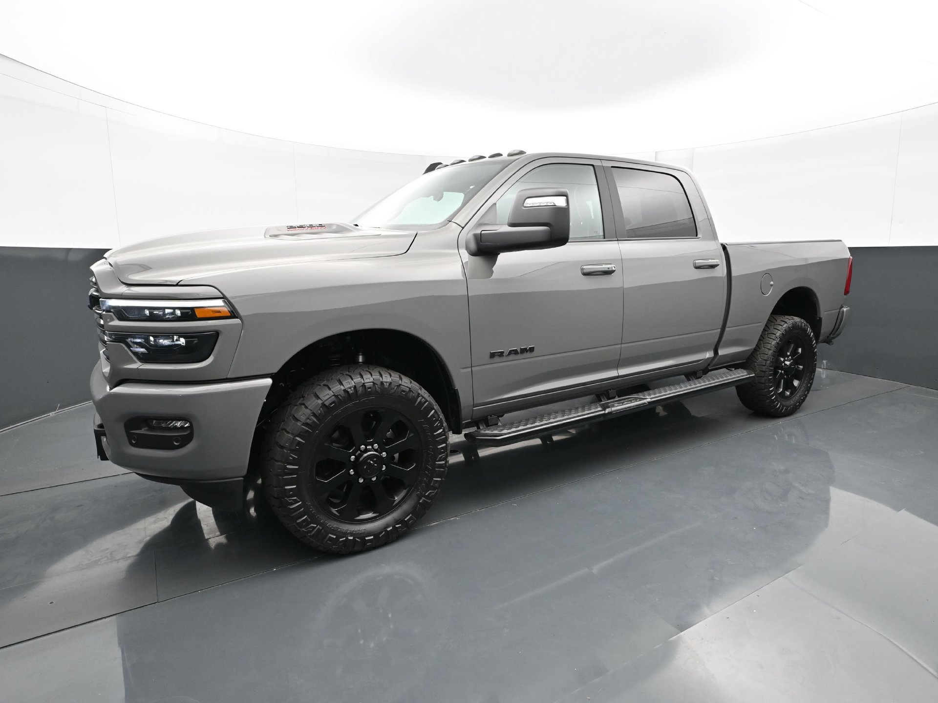 Used 2026 RAM 2500 Laramie w/ Night Edition AWD/4WD image 2