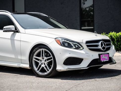 Used 2015 Mercedes-Benz E 350 4MATIC Wagon image 40