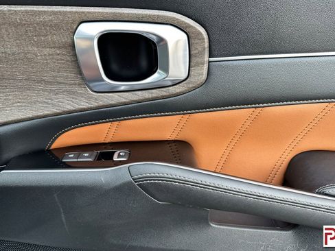 Used 2022 Kia Sorento SX Prestige w/ Rust Color Package image 23