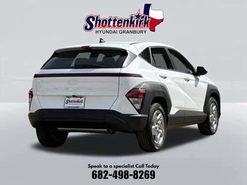 New 2026 Hyundai Elantra Limited FWD image 6