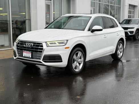 Used 2019 Audi Q5 2.0T Premium Plus w/ Premium Plus Package image 1