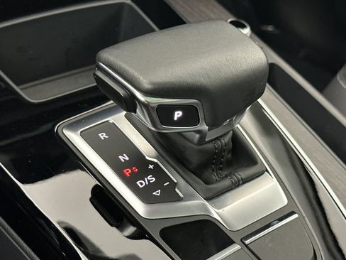 Used 2023 Audi Q5 2.0T Premium w/ Convenience Package image 20