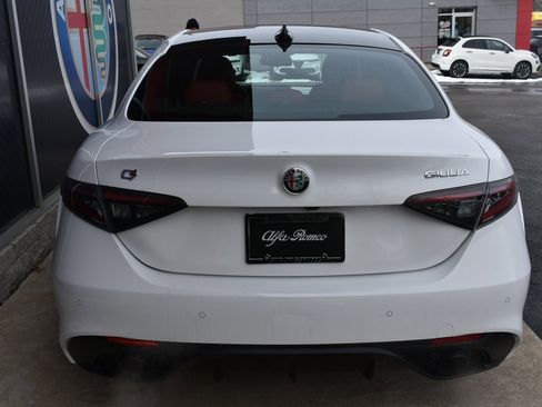 New 2025 Alfa Romeo Giulia AWD image 4