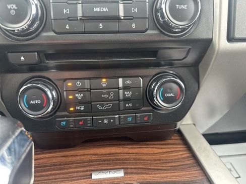 Used 2015 Ford F150 Lariat w/ Equipment Group 501A Mid image 42