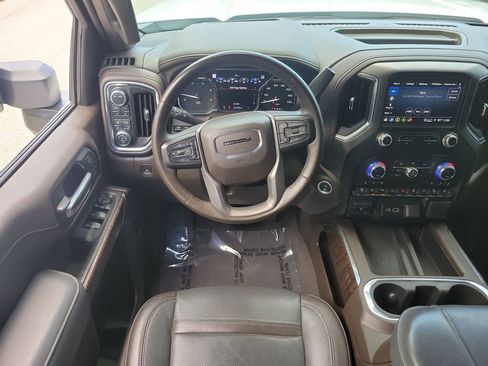 Certified 2023 GMC Sierra 2500 Denali w/ Denali Ultimate Package AWD/4WD image 18