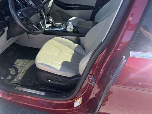 Used 2015 Ford Edge Titanium w/ Equipment Group 301A image 9