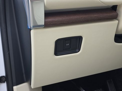 New 2026 Land Rover Range Rover SE AWD/4WD image 13
