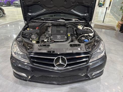 Used 2014 Mercedes-Benz C 250 Sedan image 15