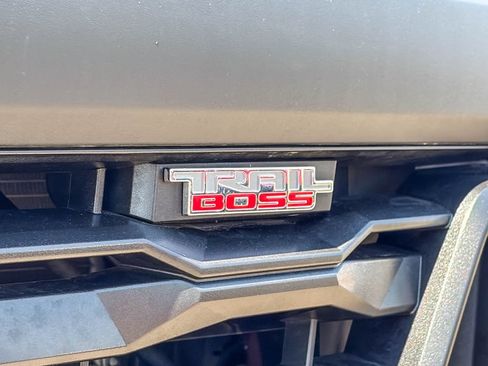 Certified 2023 Chevrolet Colorado Trail Boss w/ Advanced Trailering Package AWD/4WD image 13