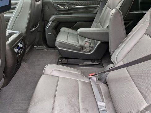 Used 2024 GMC Yukon Denali w/ Advanced Technology Package AWD/4WD image 27