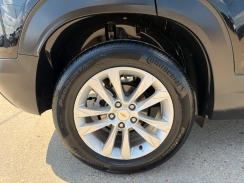 Used 2023 Chevrolet TrailBlazer LS FWD image 7