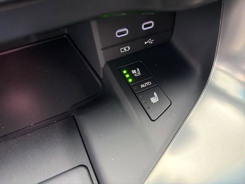 New 2026 Lexus LX 600 4WD w/ Luxury Package image 19