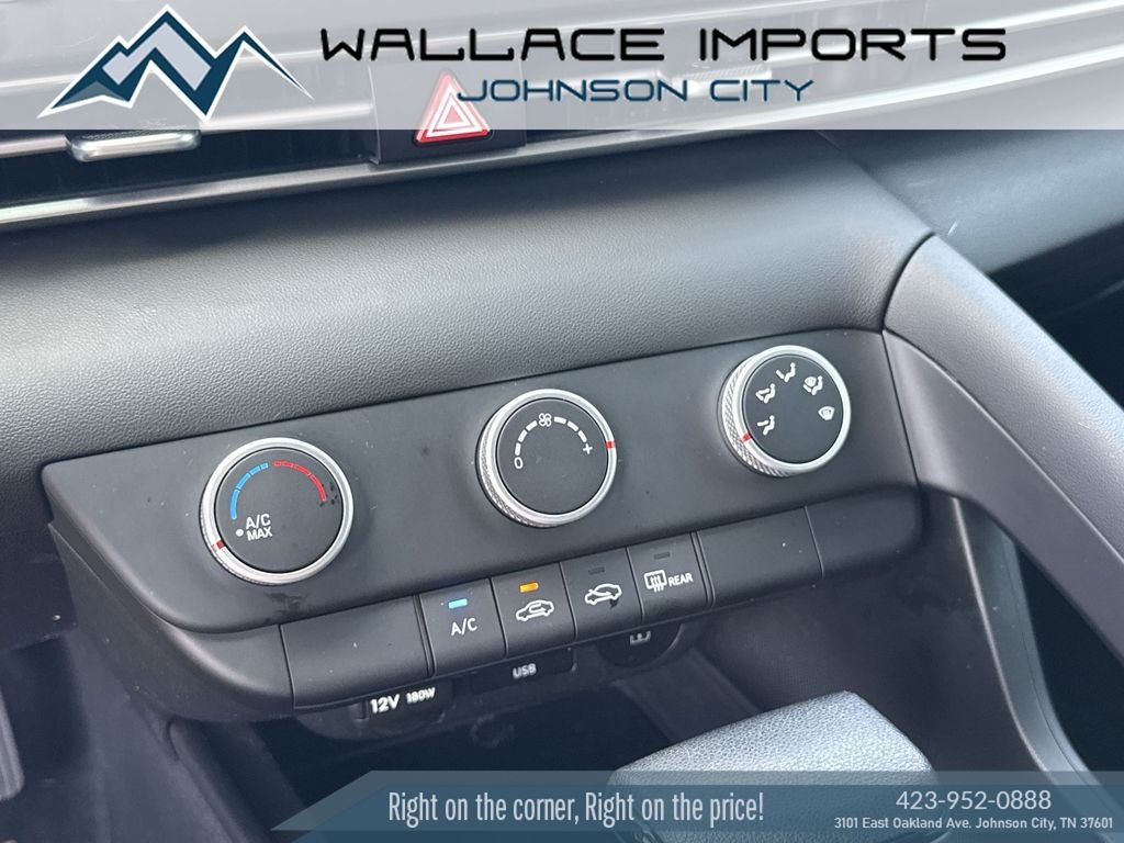 Used 2024 Hyundai Elantra SE FWD image 22