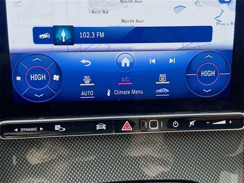 Used 2024 Mercedes-Benz C 300 4MATIC Sedan image 22