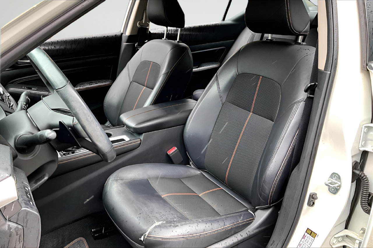 Used 2020 Nissan Altima 2.5 SR FWD image 18