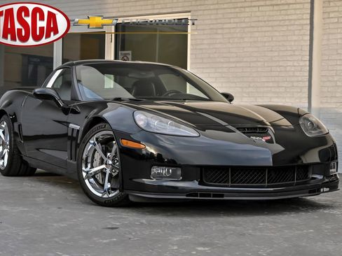 Used 2011 Chevrolet Corvette Grand Sport w/ Preferred Equipment Group RWD image 1
