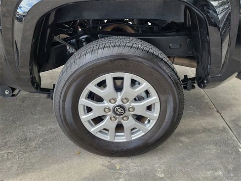 Used 2025 Toyota Tacoma SR image 6