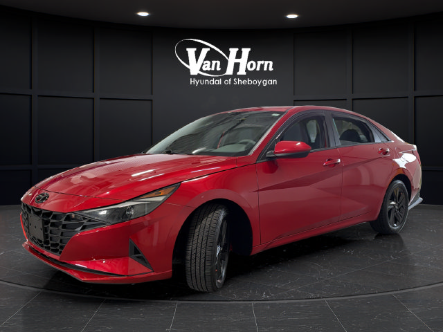 Used 2021 Hyundai Elantra SEL FWD image 3