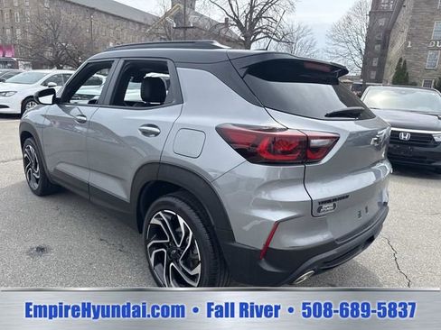 Used 2024 Chevrolet TrailBlazer RS FWD image 9