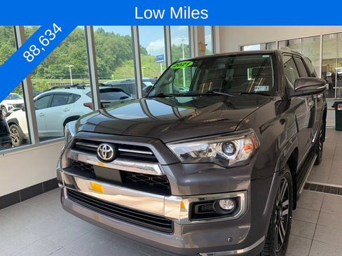Used 2021 Toyota 4Runner Limited AWD/4WD image 2