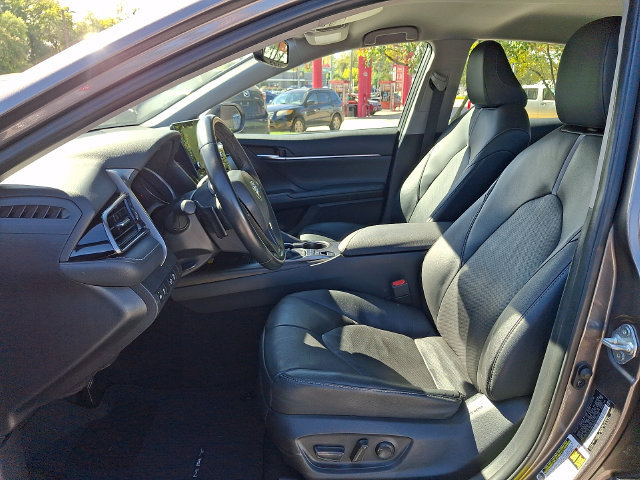 Used 2024 Toyota Camry XSE FWD image 13