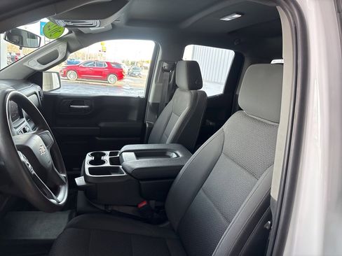 Used 2022 Chevrolet Silverado 1500 W/T w/ WT Value Package image 9