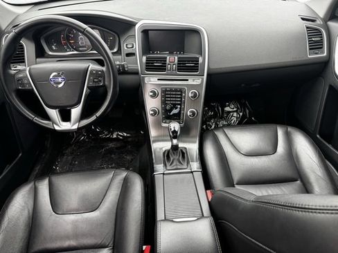 Used 2016 Volvo XC60 T6 w/ Proximity Package image 11