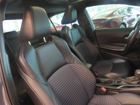 Used 2022 Toyota Corolla XSE FWD image 26