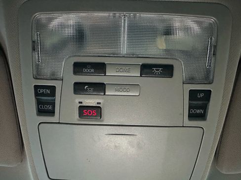 Used 2013 Toyota Avalon Limited image 23