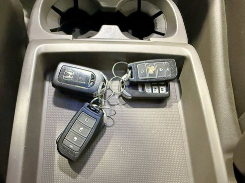 Used 2017 Honda Odyssey Touring image 28