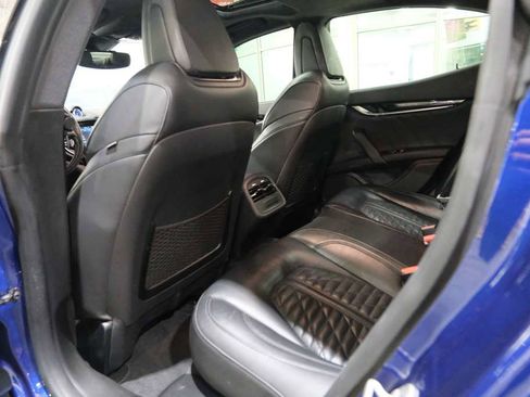 Used 2019 Maserati Ghibli S GranSport image 21