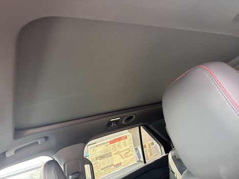 New 2026 Ford Explorer ST AWD/4WD image 9