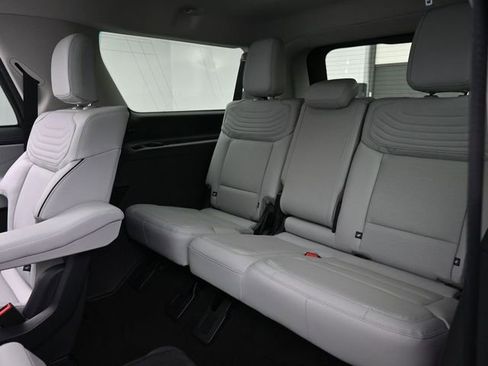 New 2025 Ford Expedition Max Platinum w/ Platinum Ultimate Package image 27