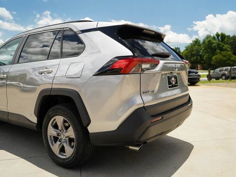 Used 2023 Toyota RAV4 LE AWD/4WD image 20
