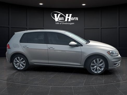 Used 2019 Volkswagen Golf SE w/ Driver Assistance Package FWD image 7