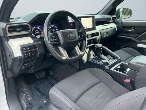 Certified 2024 Toyota Tacoma TRD Off-Road image 12