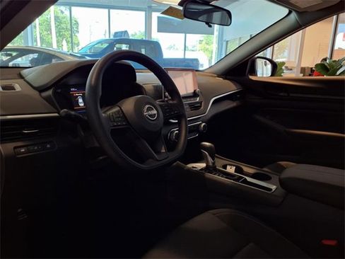 New 2025 Nissan Altima 2.5 S image 11