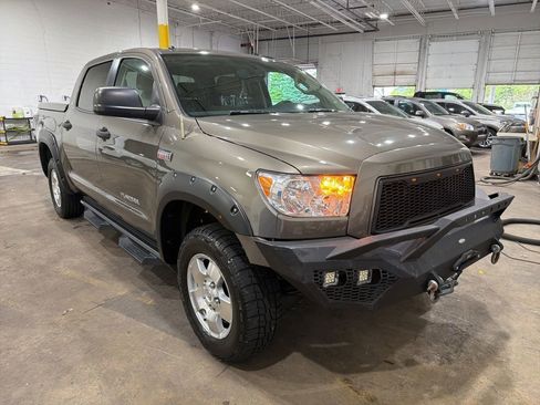 Used 2012 Toyota Tundra 4x4 CrewMax w/ TRD Off-Road Pkg image 3