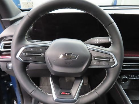 Used 2025 Chevrolet Traverse Z71 w/ LPO, Floor Liner Package AWD/4WD image 45