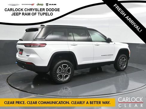 Used 2022 Jeep Grand Cherokee Trailhawk image 3