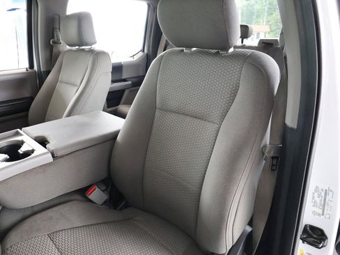 Used 2017 Ford F150 XLT AWD/4WD image 20